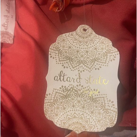 NWT Altar’d stare red floral v neck romper size medium - Picture 5 of 11